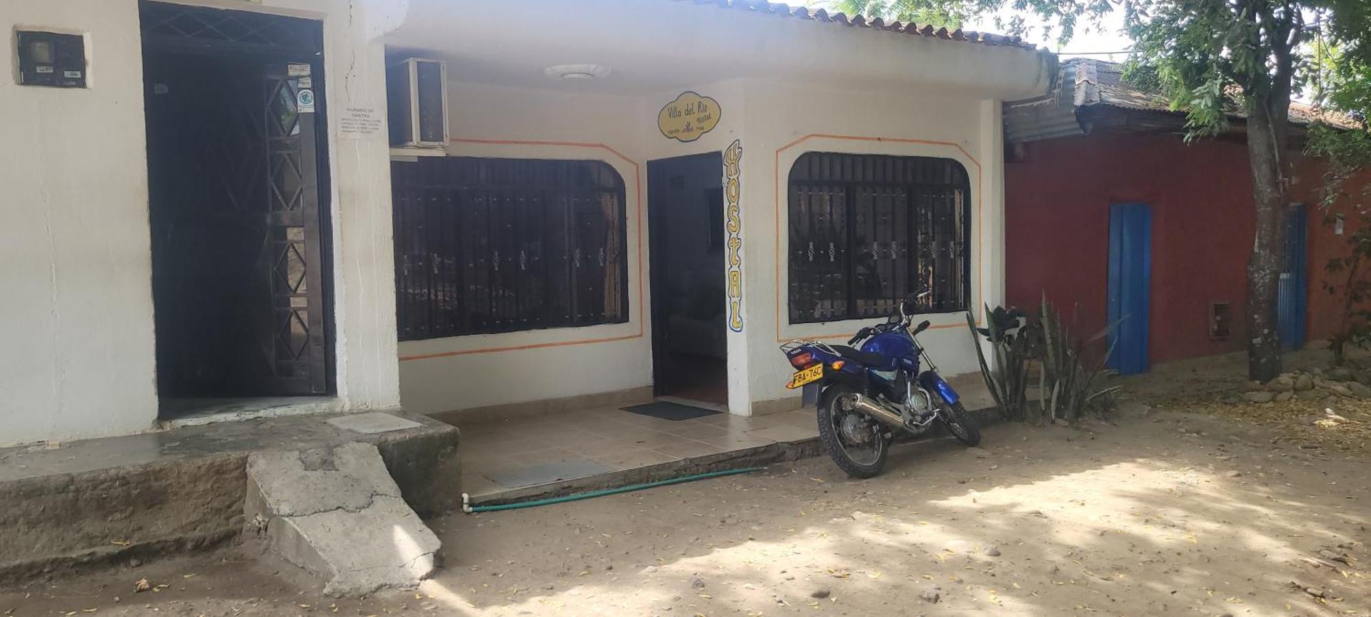 Hostal Villa Del Rio Las Brisas Villavieja Dış mekan fotoğraf