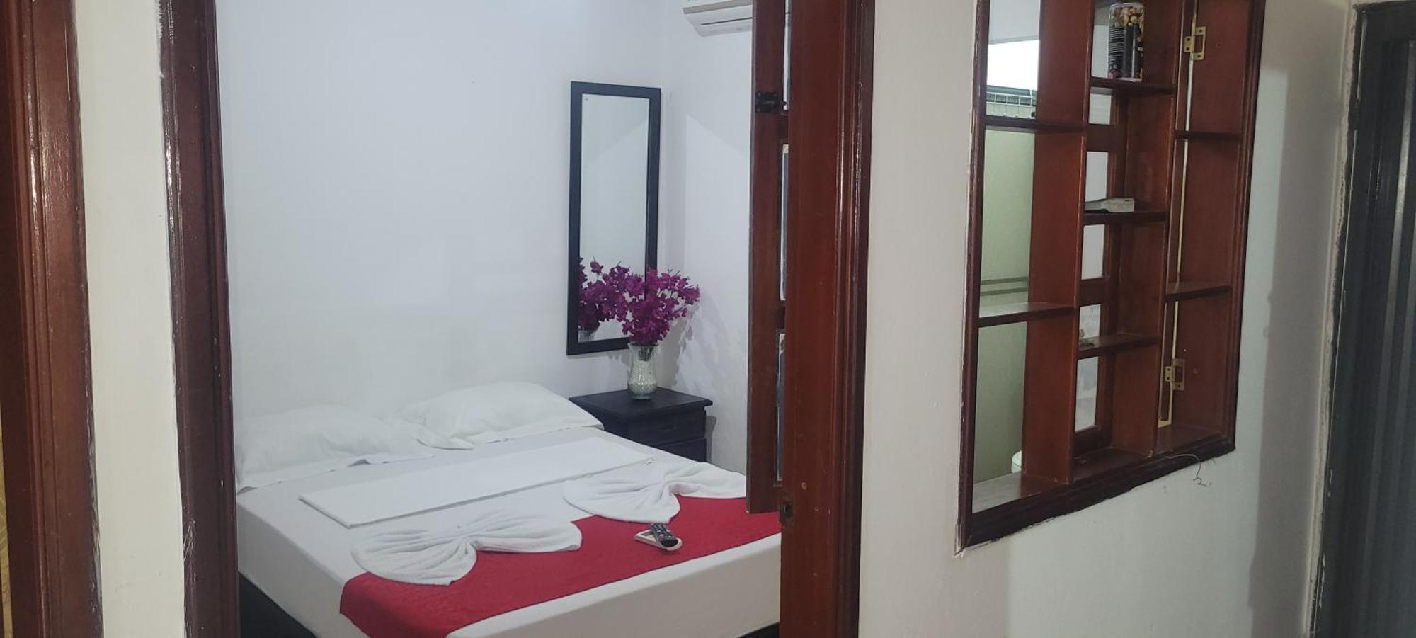 Hostal Villa Del Rio Las Brisas Villavieja Dış mekan fotoğraf