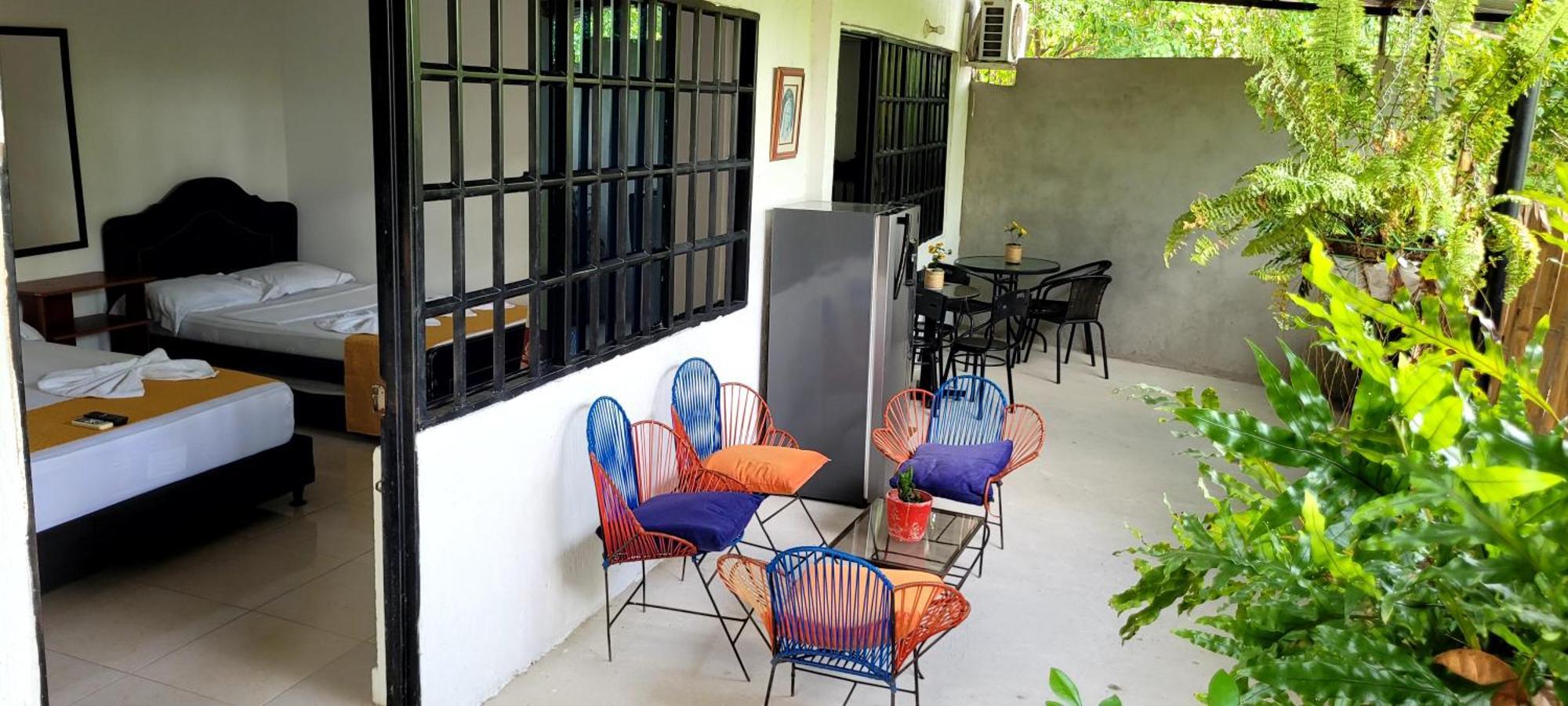 Hostal Villa Del Rio Las Brisas Villavieja Dış mekan fotoğraf