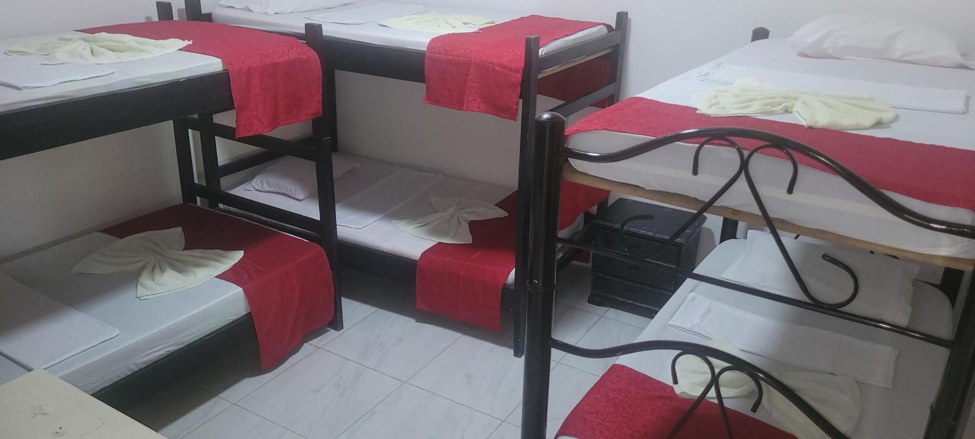 Hostal Villa Del Rio Las Brisas Villavieja Dış mekan fotoğraf