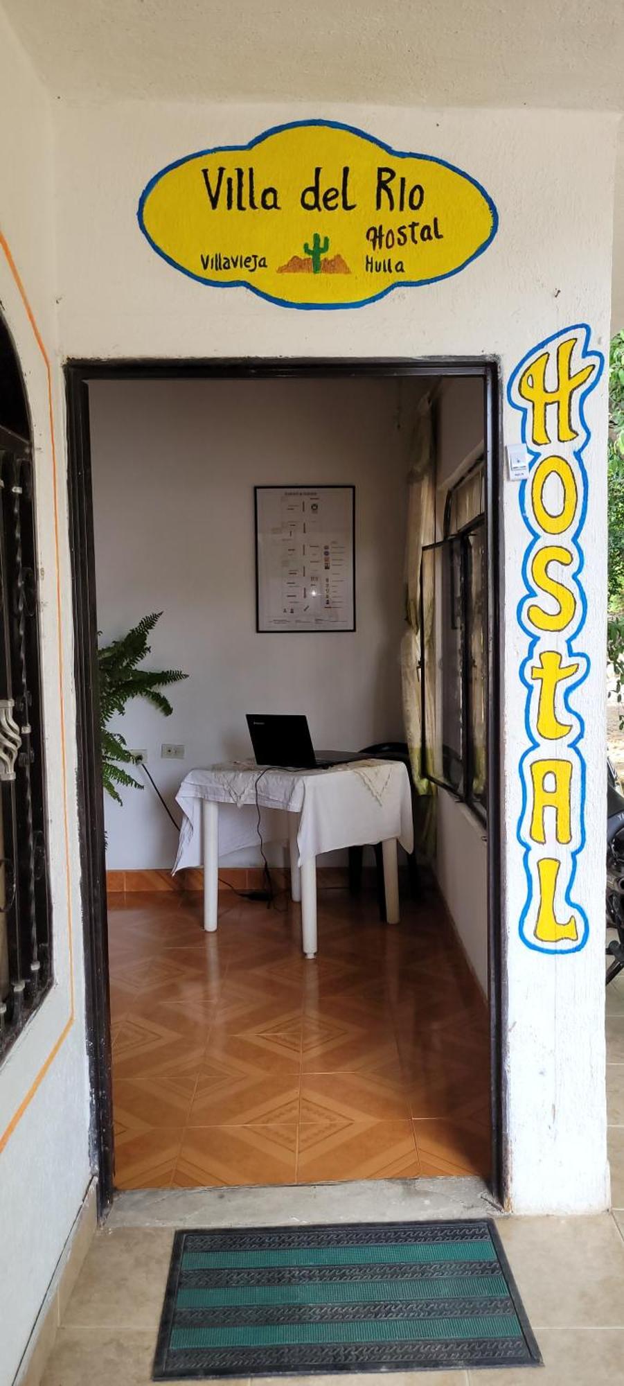 Hostal Villa Del Rio Las Brisas Villavieja Dış mekan fotoğraf